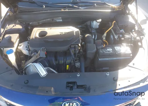 2018 Kia Optima S z USA, uszkodzony, nr VIN 5XXGT4L30JG181541